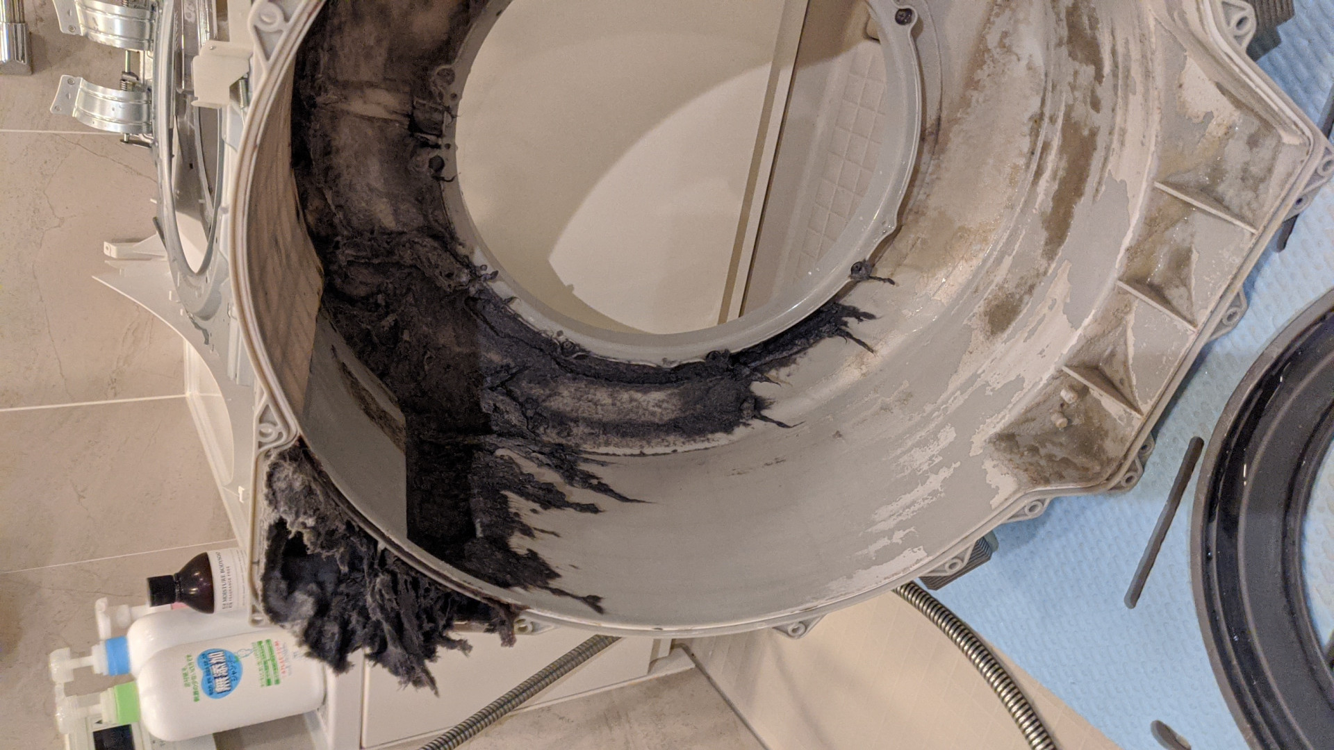 ドラム式洗濯機の乾燥機のホコリがすごい