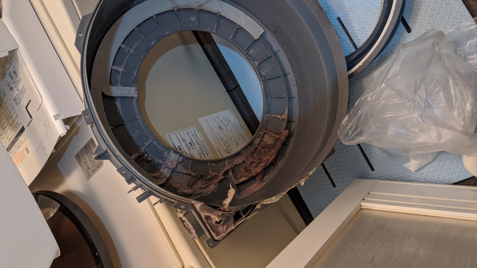 京都でドラム式洗濯機クリーニングをしました。