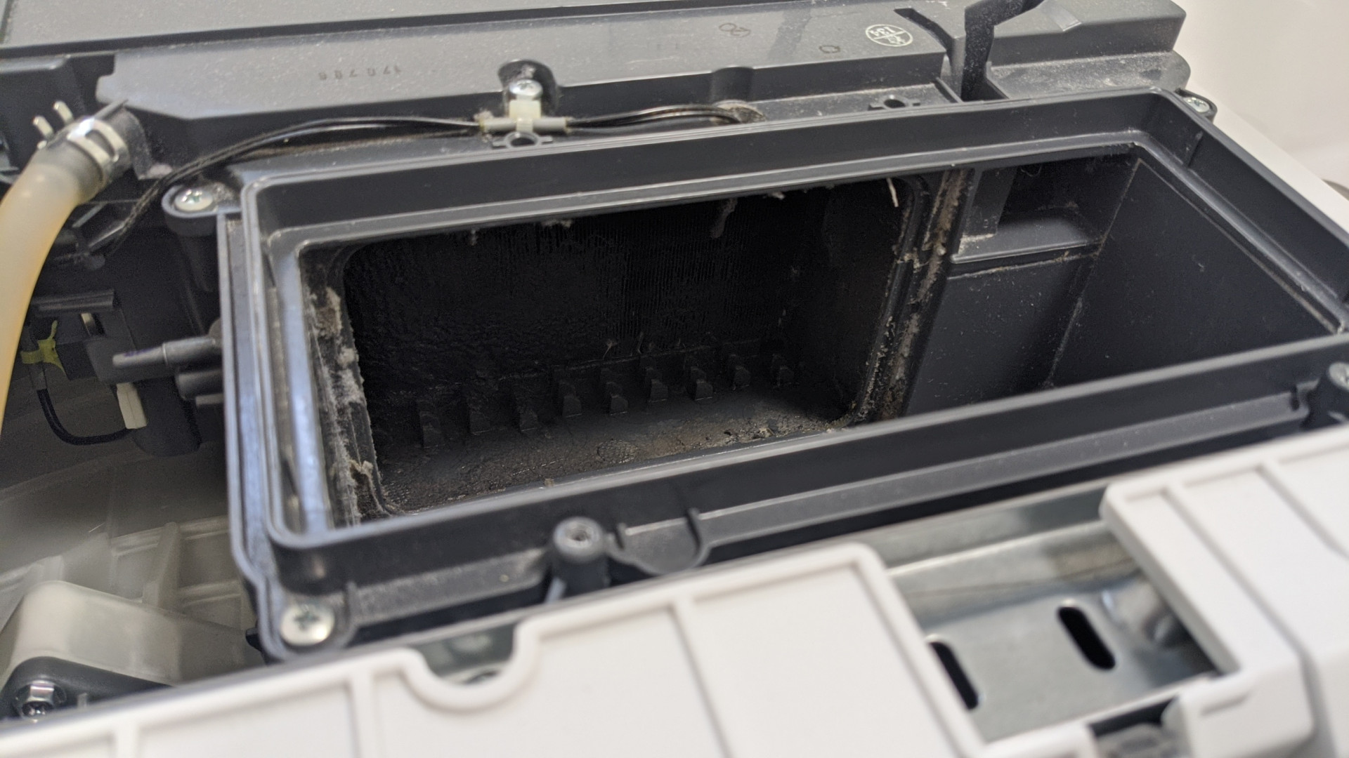 明石市でドラム式洗濯機クリーニングをしました